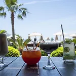 Manaspark Deluxe Hotel