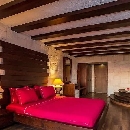 Hotel Manaspark Deluxe