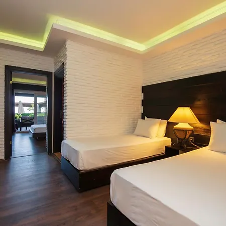 Hotel Manaspark Deluxe Oludeniz