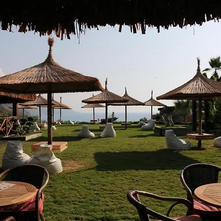 Hotel Manaspark Deluxe 4*