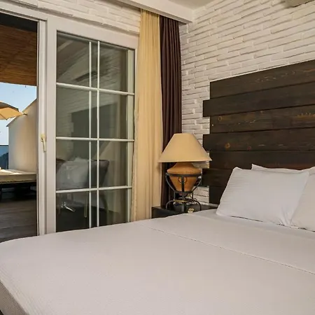 Hotel Manaspark Deluxe Oludeniz