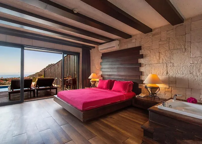 Manaspark Deluxe Hotel 4*