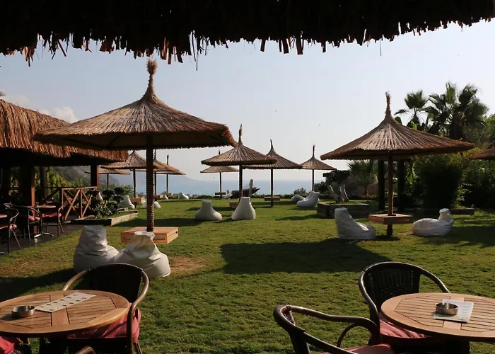 Hotel Manaspark Deluxe 4*