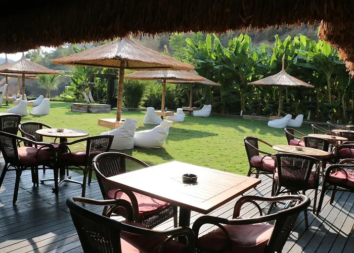 Hotel Manaspark Deluxe 4*