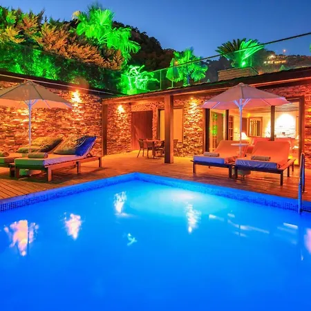 Ξενοδοχείο Manaspark Deluxe