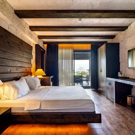 Ξενοδοχείο Manaspark Deluxe 4*