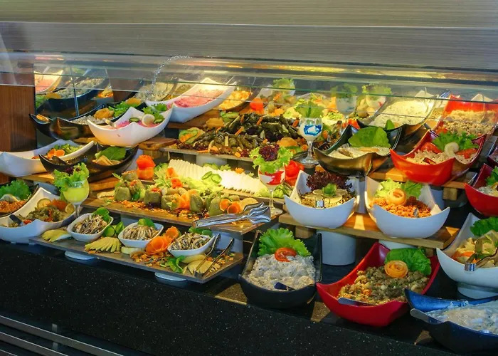 Manaspark Deluxe Hotel